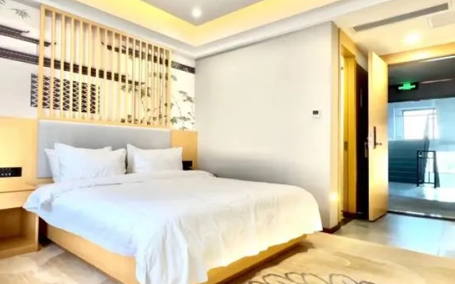 Holiday Inn Luolan (Wuhu Fangte)