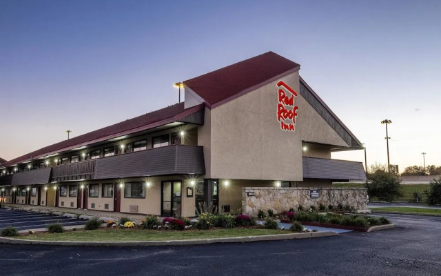 Travelodge by Wyndham Peoria