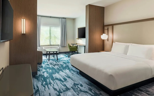 Fairfield Inn & Suites Hanford