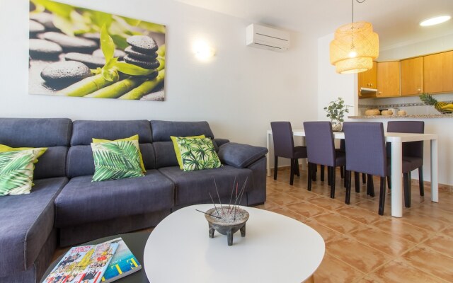 New Apartment With Charm by Robertapatments