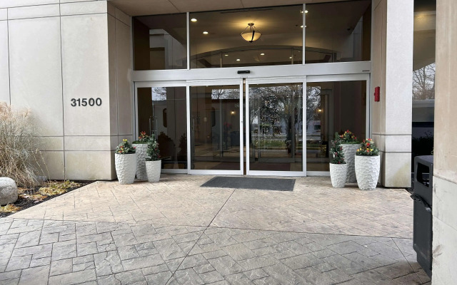 Skyline Hotel Detroit Airport, SureStay Collection by BW