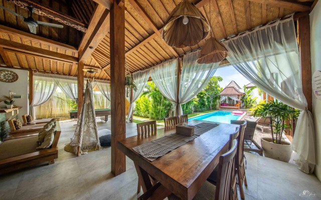 Elvano villa in heart of seminyak and near beach