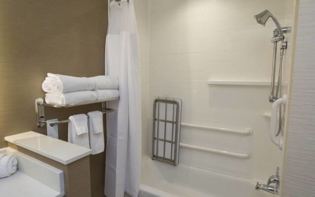 Fairfield Inn & Suites Geneva Finger Lakes