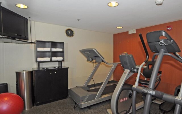 Hampton Inn Alexandria-Old Town/King St. Metro