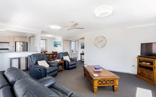 Ronald Avenue, Unit 2/36