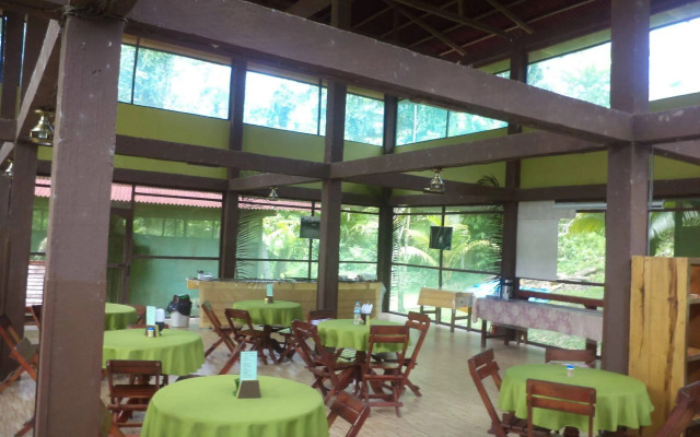 Lupuna Lodge