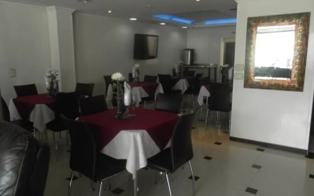 Hotel Galeria Real