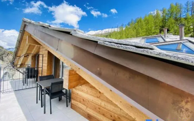 Peaky Riders Self Check-in Hotel