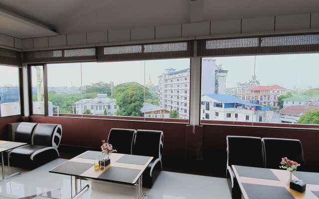 Clover Hotel