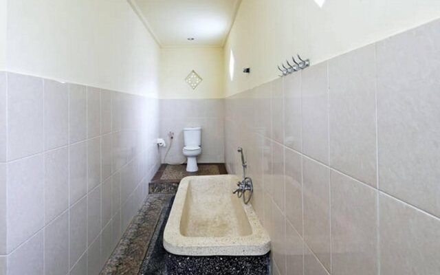Loka Sari Guest House and Spa