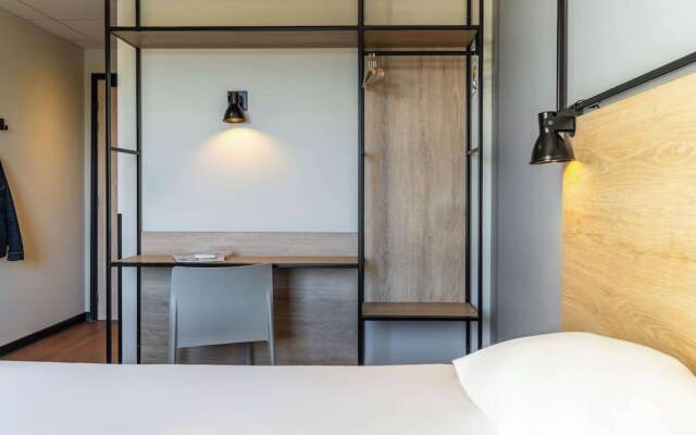 Ibis Marseille Marignane Technopole