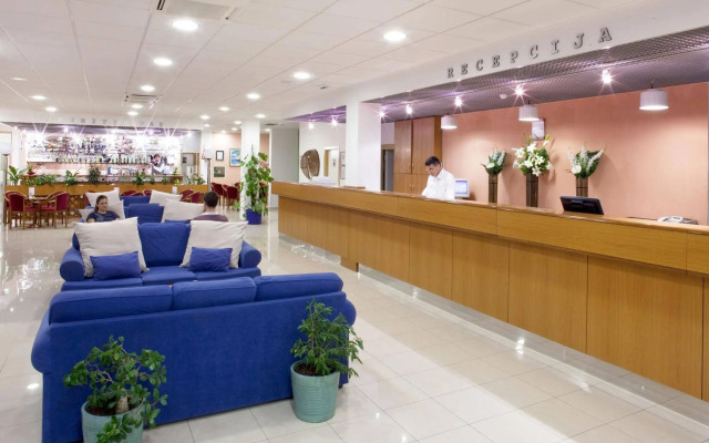 Bluesun Hotel Marina