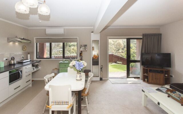 Rustic Retreat at Ruskin