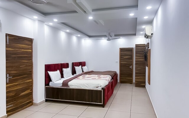 Roomshala Green High