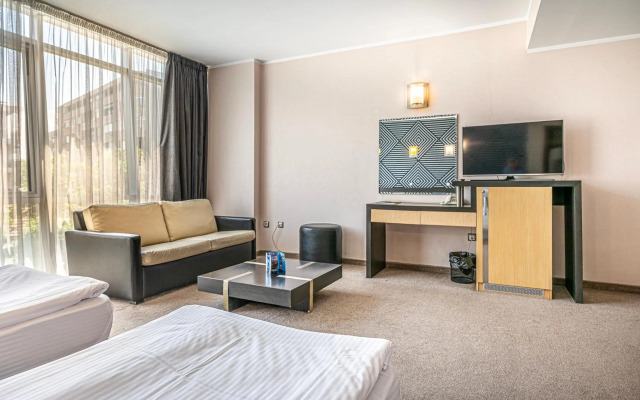 Hotel Noris