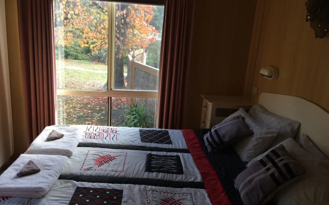 The Grampians Motel & The Views Restaurant