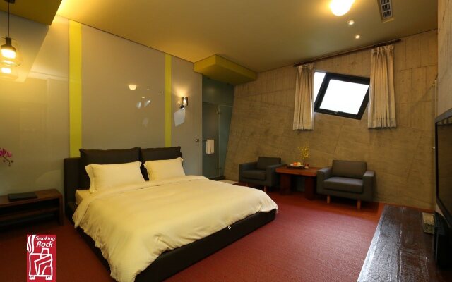 Smoking Rock Resort