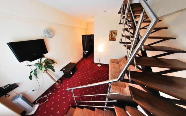 Hotel Magic Trivale