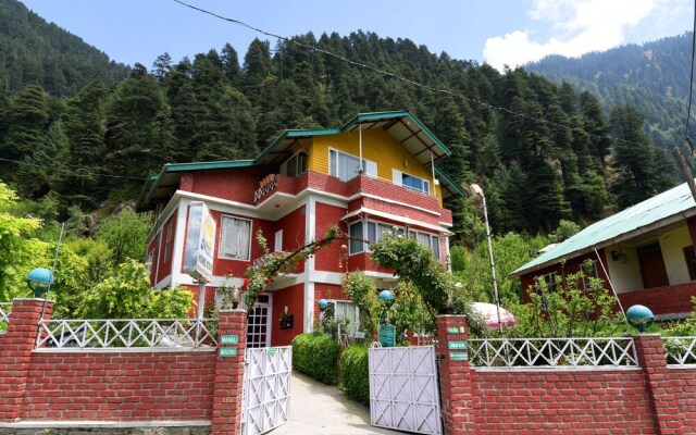 Manali Meadows Homestay by OYO Rooms