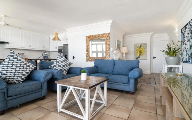 Chakas Cove 36 - With Inverter