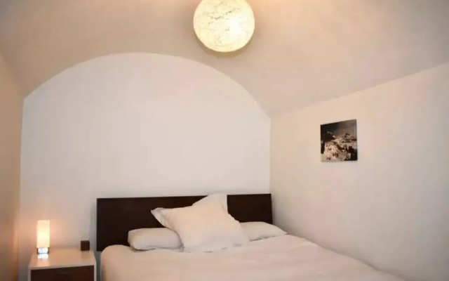 Unique 2 Bedroom Home by Brighton Marina
