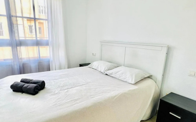 Spacious 2 BR Golden Apartment