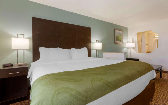 Quality Inn Alexis Rd