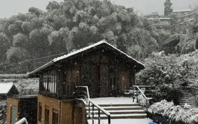 Jiushe Hostel