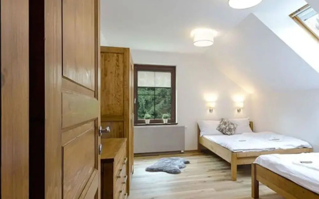 Spacious Apartment With Easy Connectivity