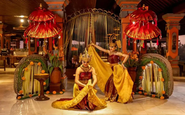 Swan Paradise A Pramana Experience