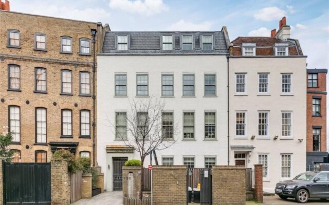 Beautiful 2 Bedroom Flat With Terrace in Fulham
