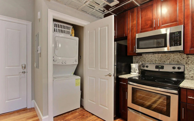 The Suites at Bay