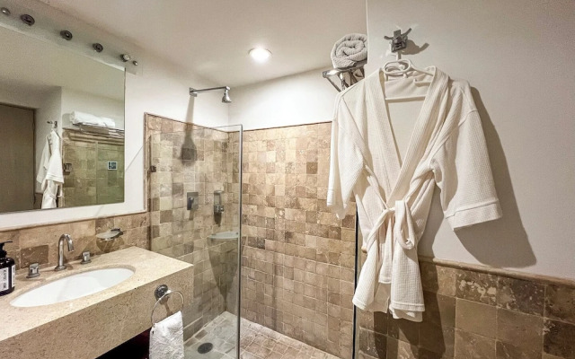 Prime Location w Amenities in San Miguel