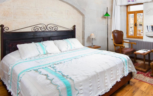 Terra Cave Hotel