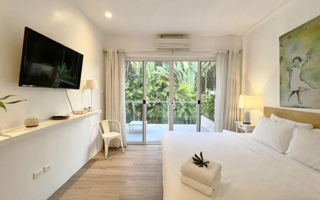 Isara Khao Lak
