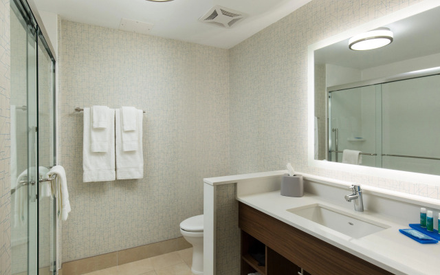 Holiday Inn Express Visalia Sequoia Gateway Area by IHG