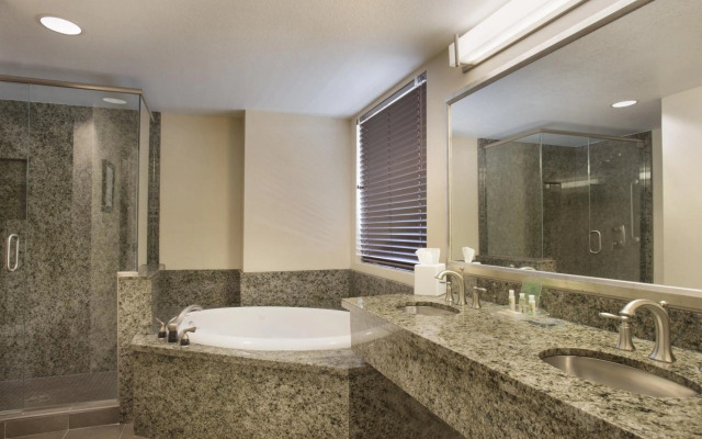 Holiday Inn Hotel & Suites Scottsdale North - Airpark by IHG