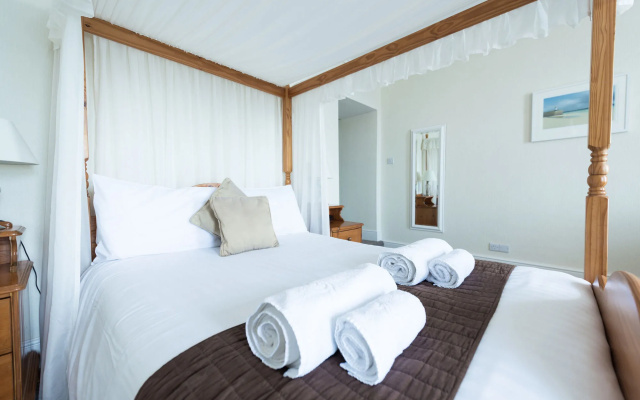 The Land's End Hotel
