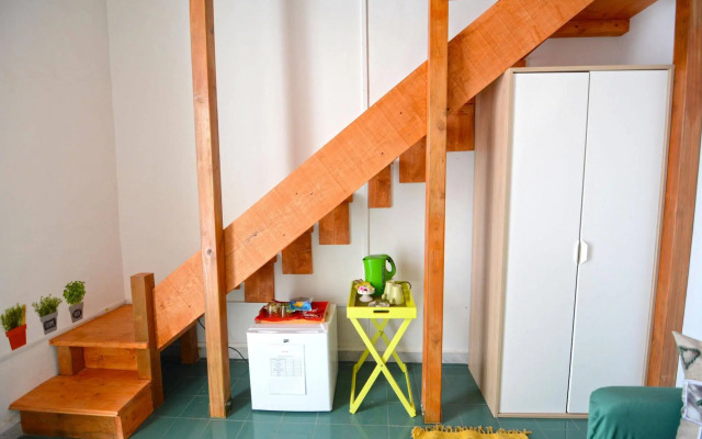 B&B Tecla