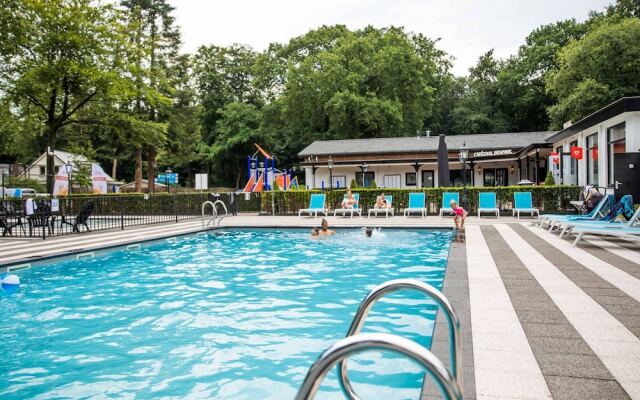 Chalet With Wifi, Within Nature of De Veluwe