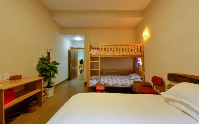 Moganshan Mountain Farmhouse