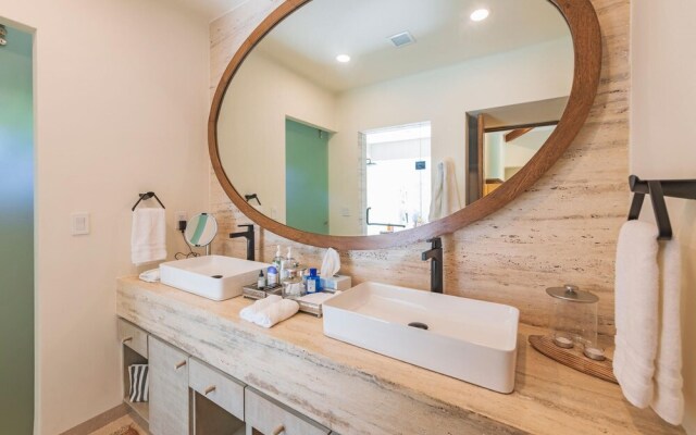 Sunny Vacation Villa 57