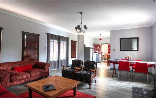 Port Del Mar Luxury Guesthouse