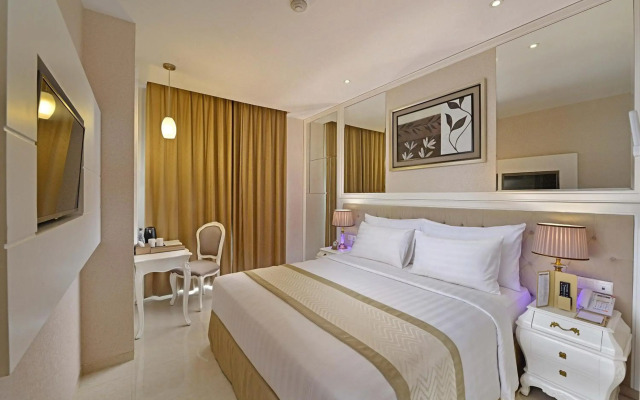Grand Savero Hotel
