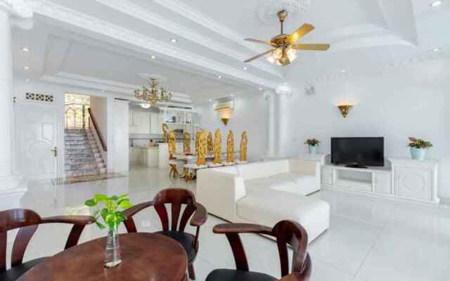 Palm 25 Pool Villa Vung Tau