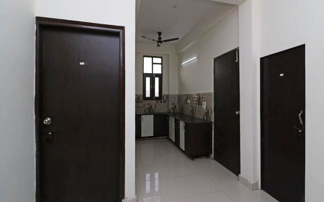 OYO 13046 The City Hospitality