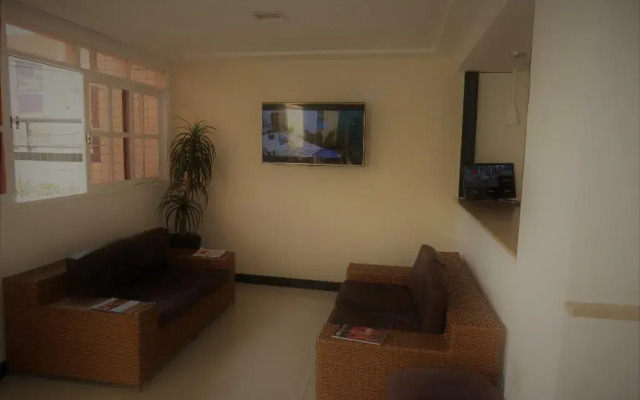 Las Brisas Beach Hotel