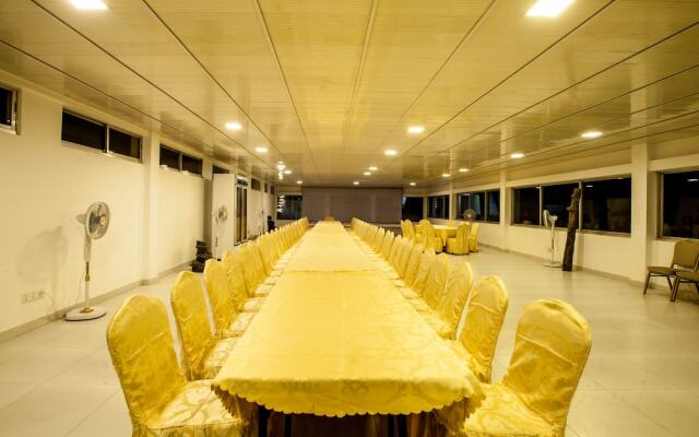 Fantasy Hotel & Resort