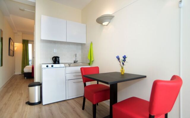 Midtown Hotel Triple Room