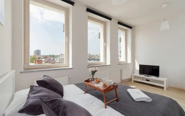 Studio Krakow Lea by Renters